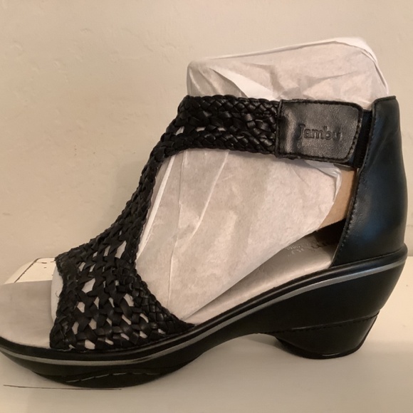 Jambu Black Leather Woven Sandals 9 - Picture 6 of 9